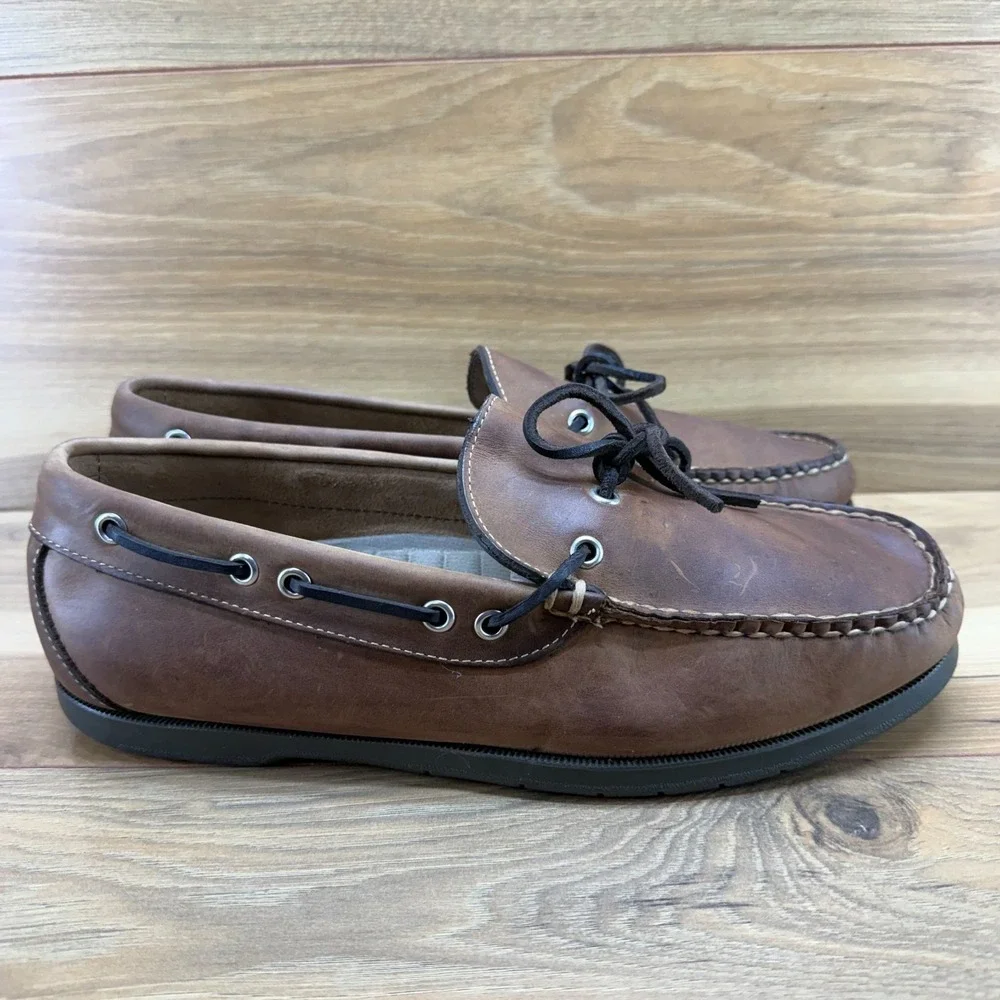 LL BEAN Camp Moc II Loafers Men 9.5 EE Handsewn Moccasins Casual Vacation Resort